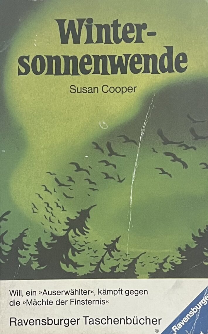 Fotografie des Buchcovers "Wintersonnenwende" von Susan Cooper, München 1977